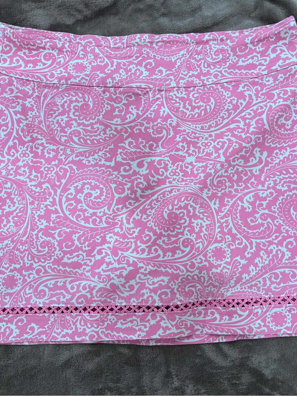 crown & ivy Pink and White Paisley Skort